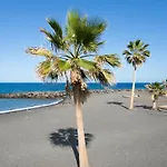 Home2book Stunning Beachfront House With Sea Views Дом отдыха