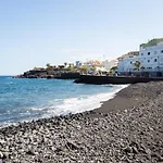Home2book Stunning Beachfront House With Sea Views * Канделария