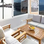 Дом отдыха Home2book Stunning Beachfront House With Sea Views *
