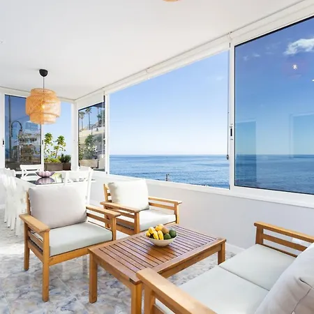 Holiday home Home2book Stunning Beachfront House With Sea Views
