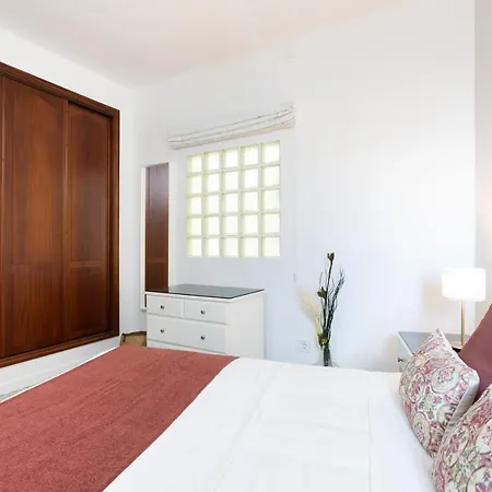 Home2book Stunning Beachfront House With Sea Views カンデラリア