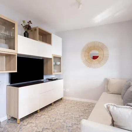 Home2book Stunning Beachfront House With Sea Views בית נופש *