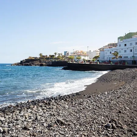 Home2book Stunning Beachfront House With Sea Views * カンデラリア