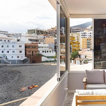 Home2book Stunning Beachfront House With Sea Views * カンデラリア