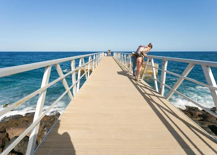 Home2book Stunning Beachfront House With Sea Views Канделария