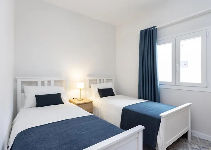 Сasa de vacaciones Home2book Stunning Beachfront House With Sea Views