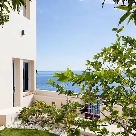 Home2book Stunning Beachfront House With Sea Views カンデラリア