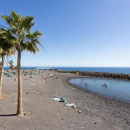 Home2book Stunning Beachfront House With Sea Views