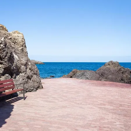 Home2book Stunning Beachfront House With Sea Views Semesterbostad Candelaria